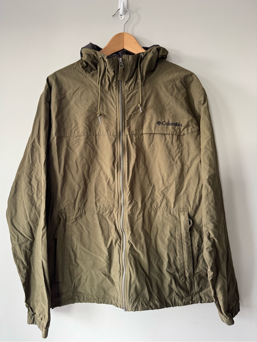 (XL) Columbia womens Olive Hooded Windbreaker Jacket
